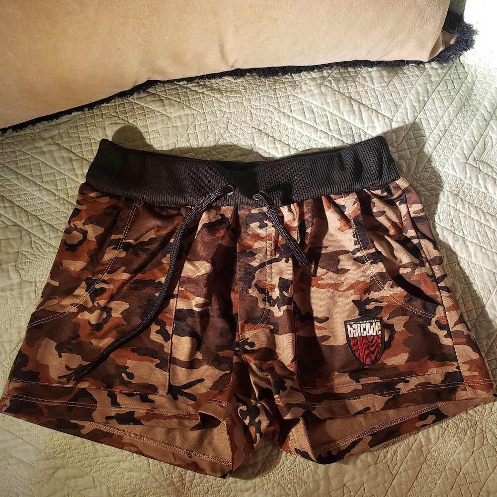 Barcode Berlin  Camo Shorts